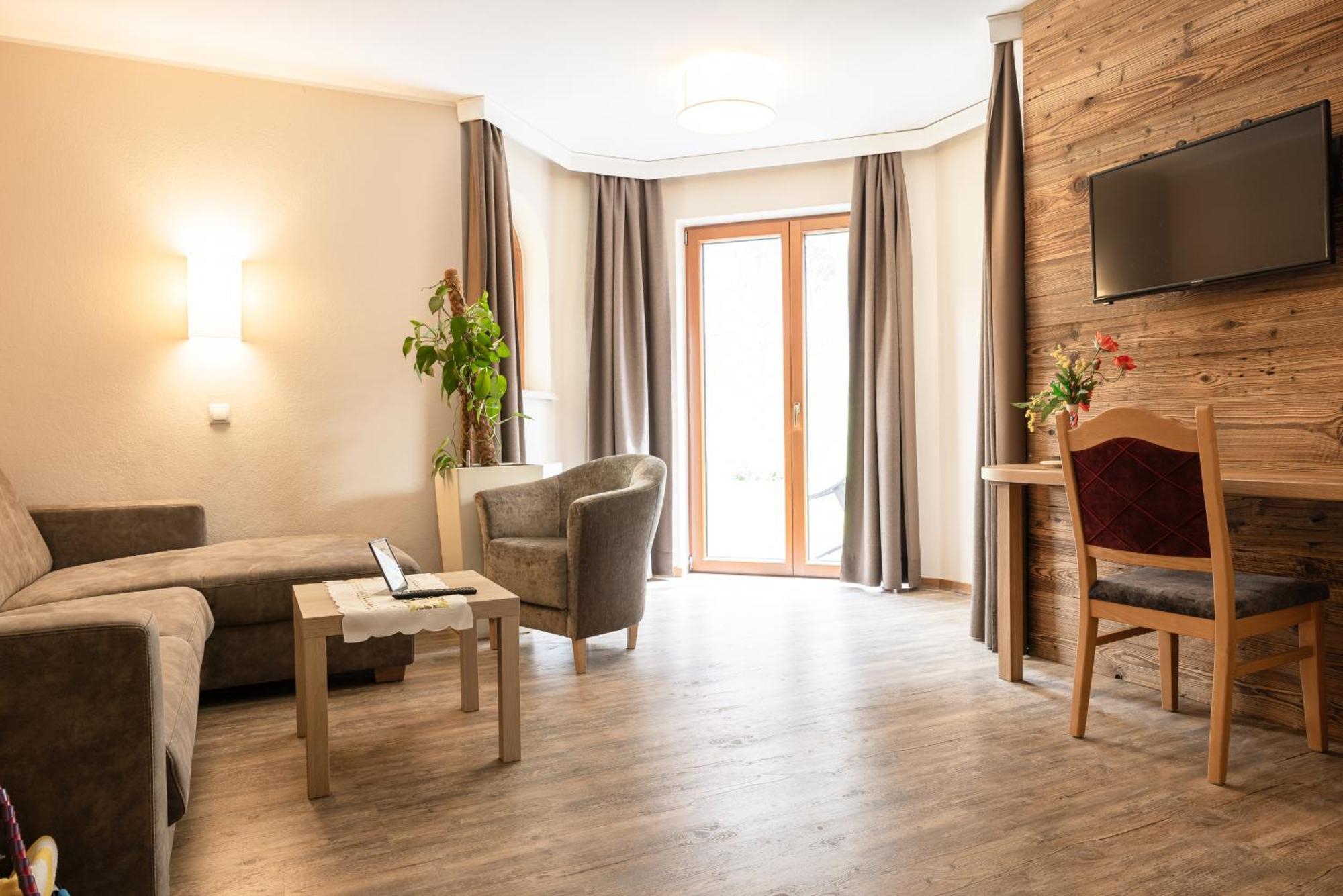 Landhaus Pfurtscheller Neustift im Stubaital Bagian luar foto