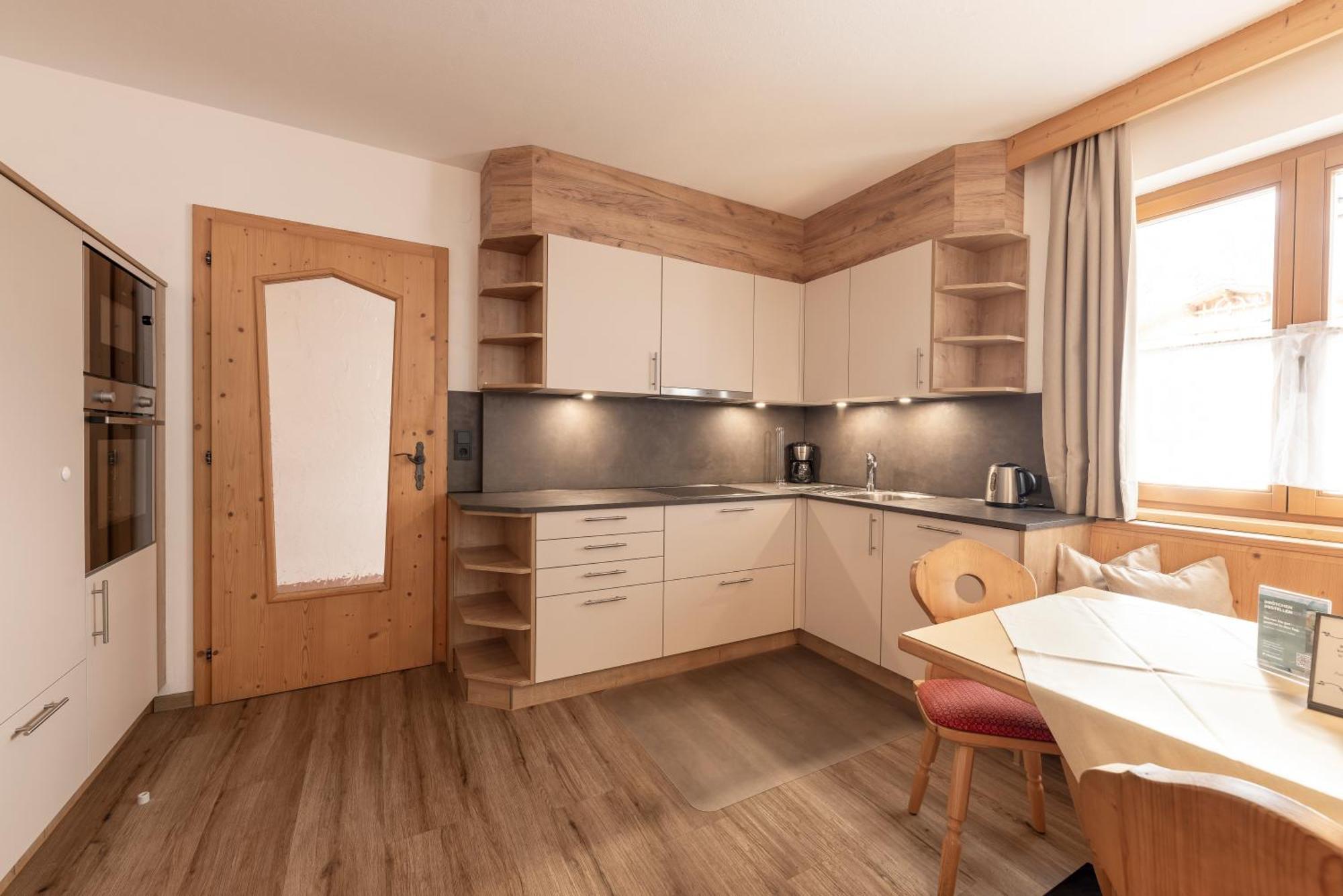 Landhaus Pfurtscheller Neustift im Stubaital Bagian luar foto