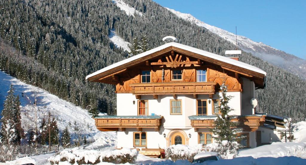 Landhaus Pfurtscheller Neustift im Stubaital Bagian luar foto