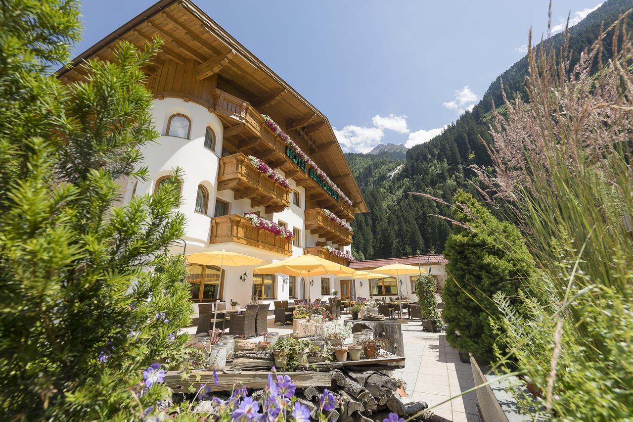 Landhaus Pfurtscheller Neustift im Stubaital Bagian luar foto