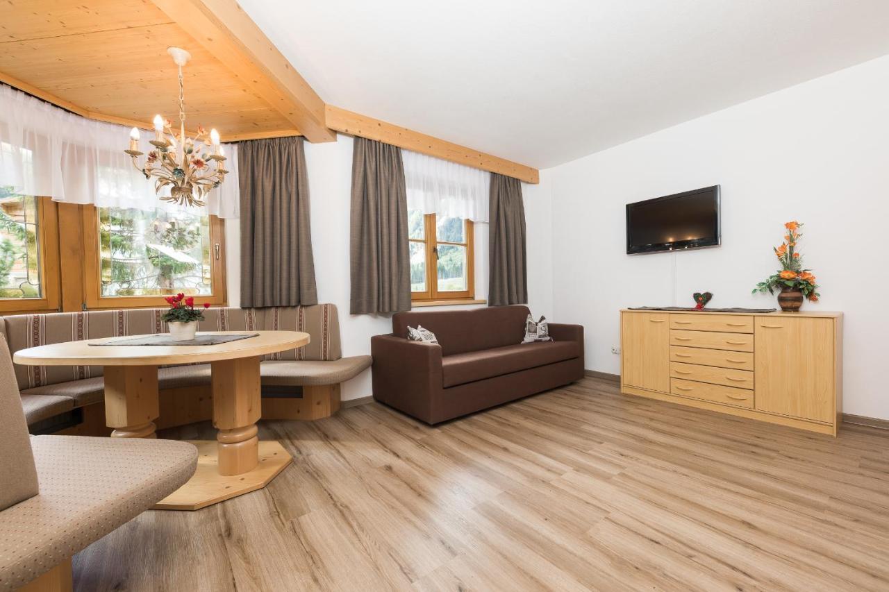 Landhaus Pfurtscheller Neustift im Stubaital Bagian luar foto